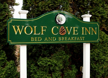 carved-sign-poland-maine-Wolf-Cove-Inn