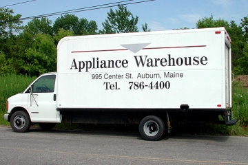 truck-lettering-appliance-warehouse